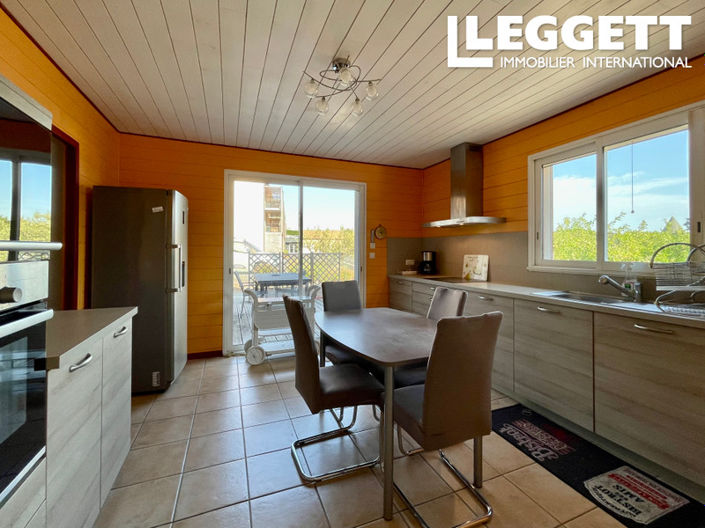 Image No.3-2 Bed House for sale