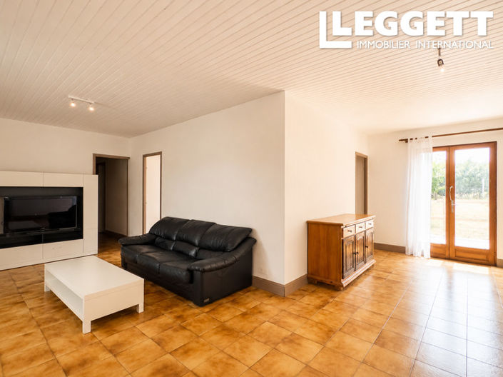 Image No.3-4 Bed House for sale