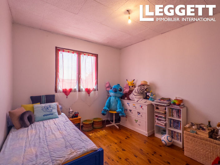 Image No.7-4 Bed House for sale