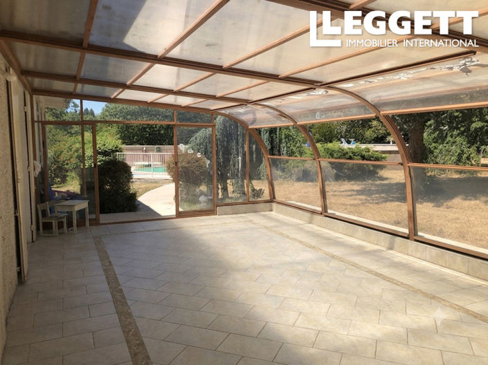 Image No.4-6 Bed House for sale