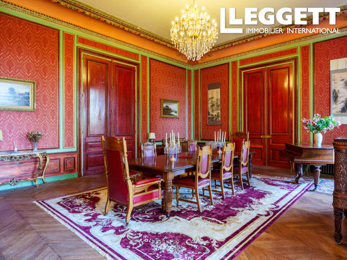 Image No.6-17 Bed Chateaux for sale