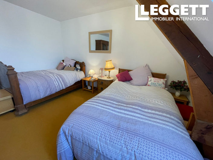 Image No.6-4 Bed House for sale