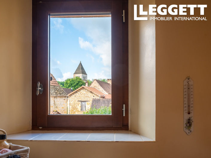 Image No.10-1 Bed House for sale
