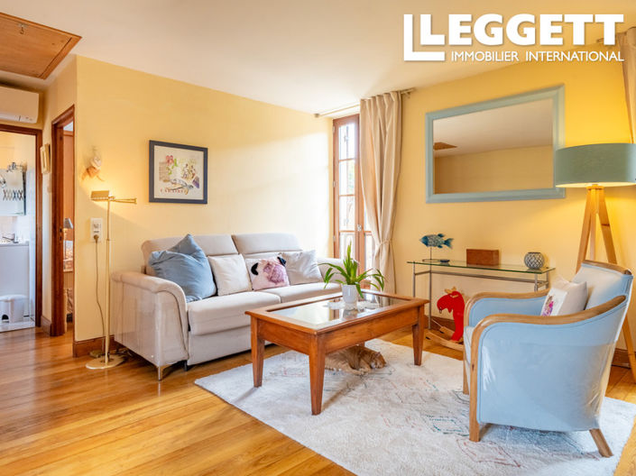 Image No.8-1 Bed House for sale