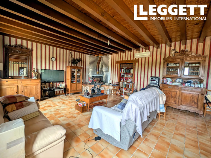 Image No.5-5 Bed House for sale