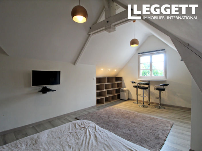 Image No.6-3 Bed House for sale