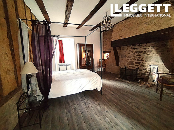 Image No.4-4 Bed House for sale