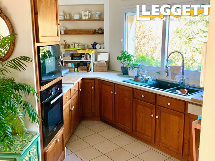 Image No.6-7 Bed House for sale