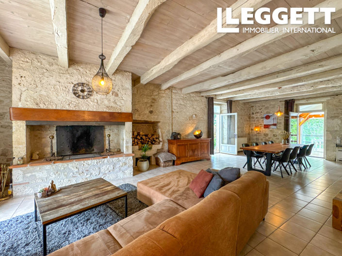 Image No.5-9 Bed House for sale