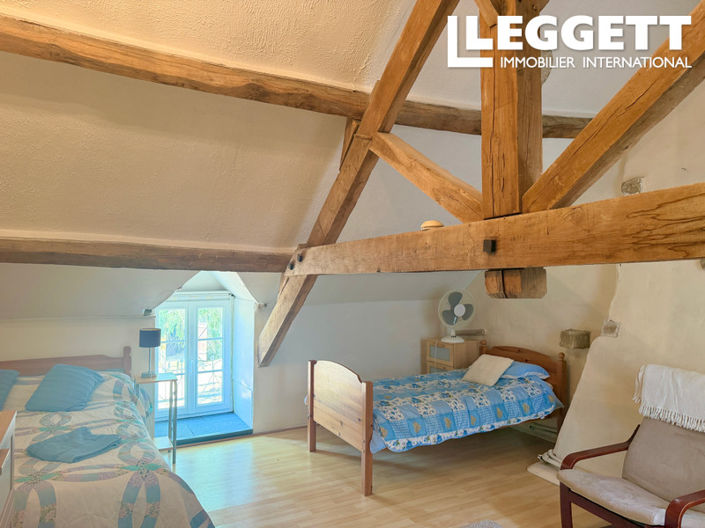 Image No.8-4 Bed House for sale