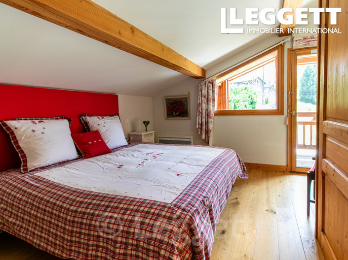 Image No.10-5 Bed House for sale