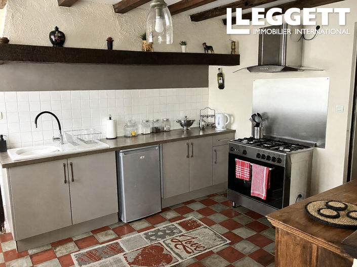 Image No.4-2 Bed House for sale