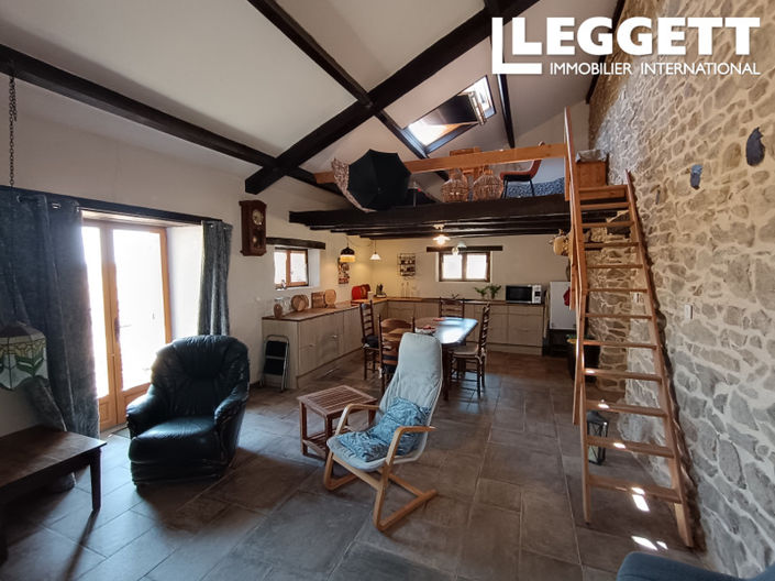 Image No.10-5 Bed House for sale