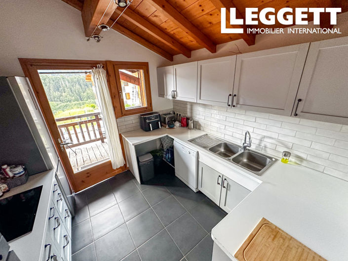 Image No.5-7 Bed House for sale