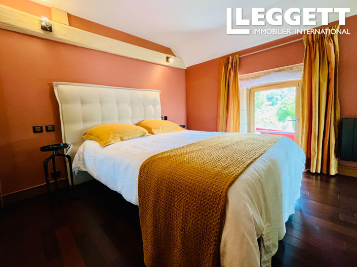 Image No.7-2 Bed House for sale