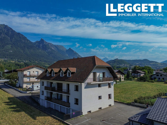Image No.10-3 Bed Apartment for sale