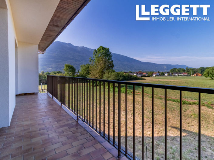 Image No.9-3 Bed Apartment for sale