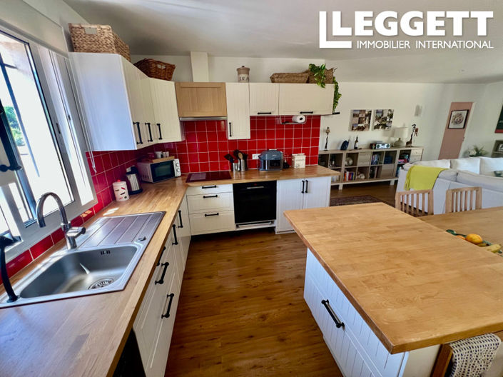 Image No.9-2 Bed House for sale