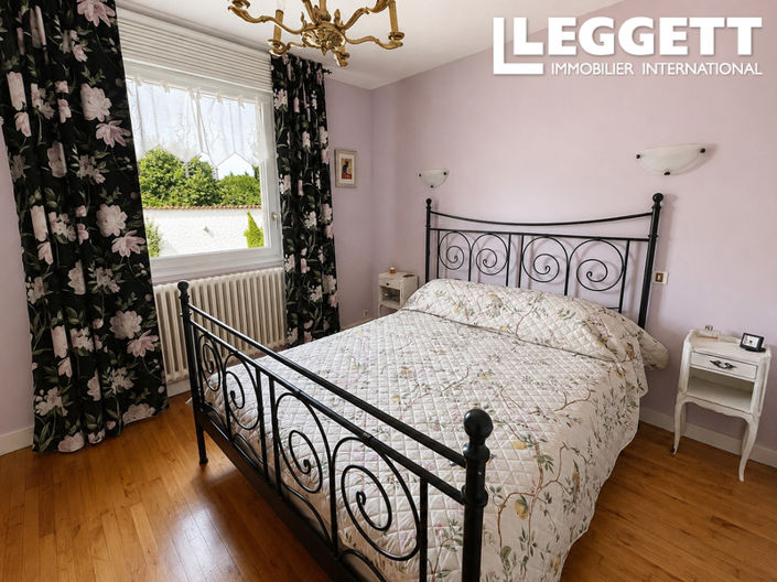 Image No.5-4 Bed House for sale