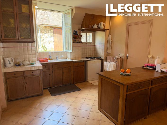 Image No.6-4 Bed House for sale