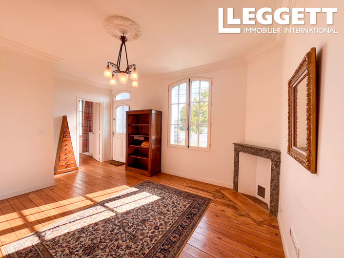 Image No.2-3 Bed House for sale