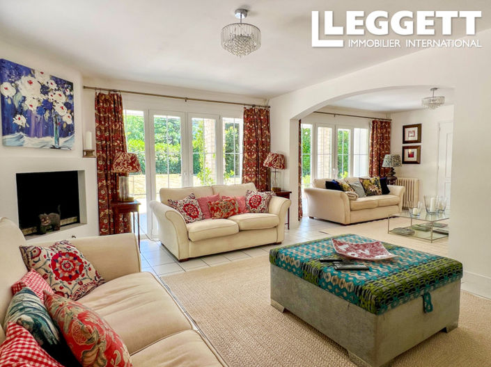 Image No.5-5 Bed House for sale
