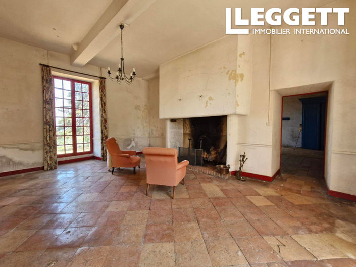 Image No.4-8 Bed Chateaux for sale