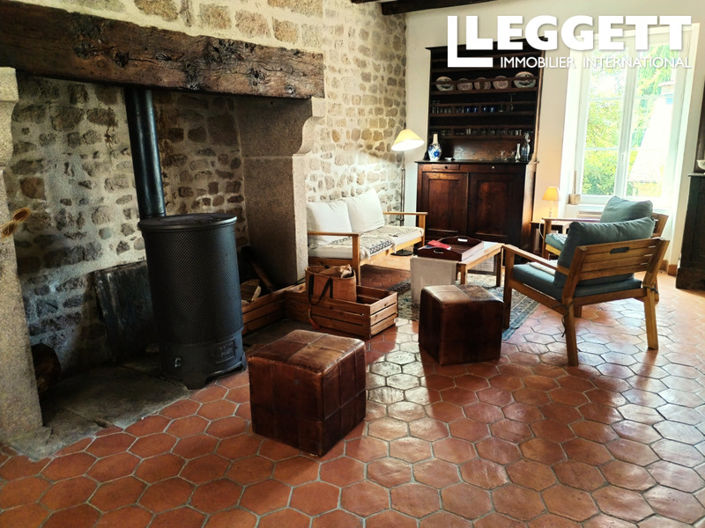 Image No.6-4 Bed House for sale
