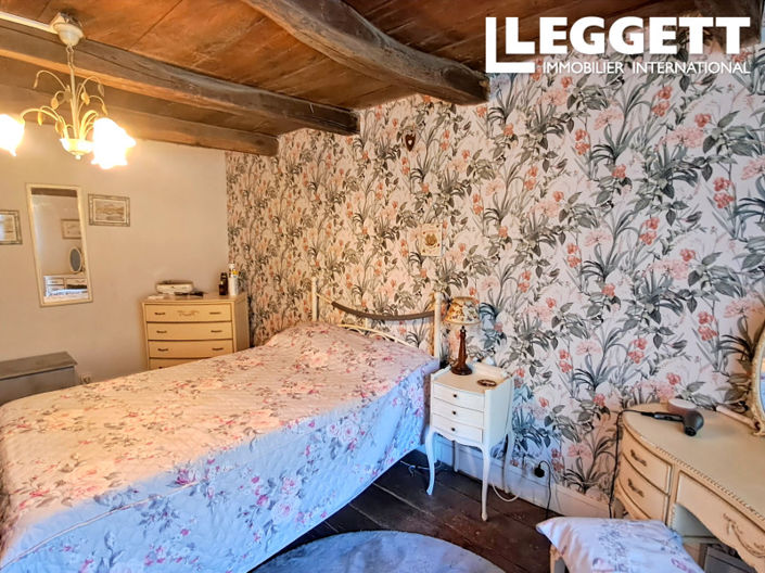 Image No.8-2 Bed House for sale