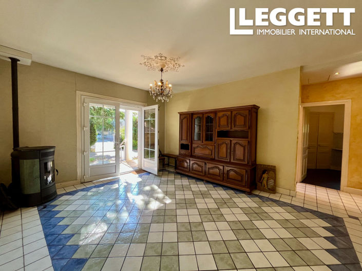 Image No.6-2 Bed House for sale