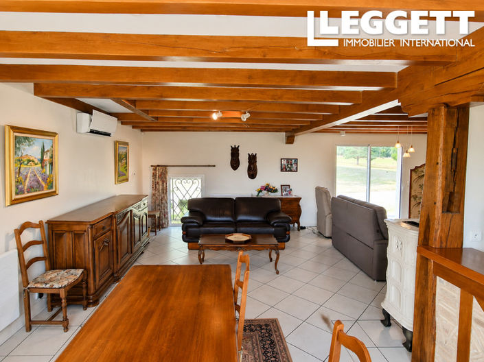 Image No.4-2 Bed House for sale