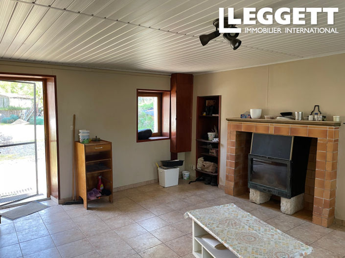 Image No.4-2 Bed House for sale