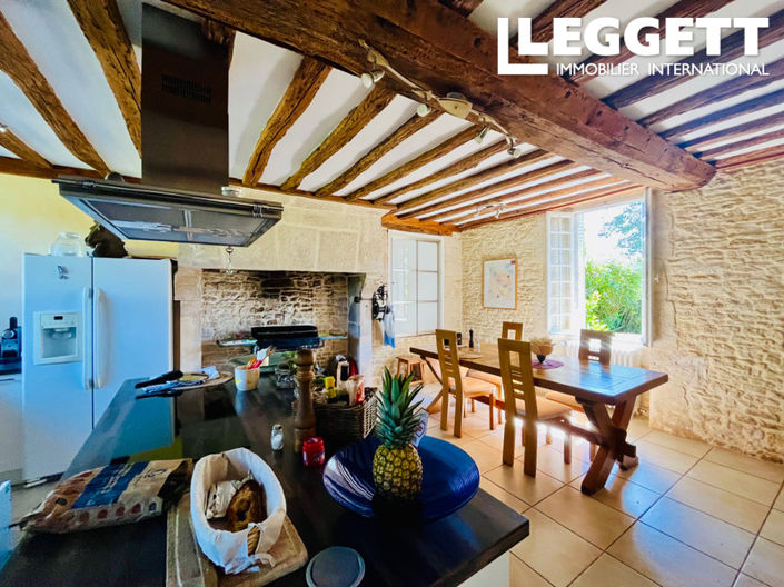 Image No.7-14 Bed House for sale
