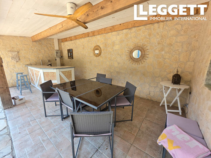 Image No.7-7 Bed House for sale