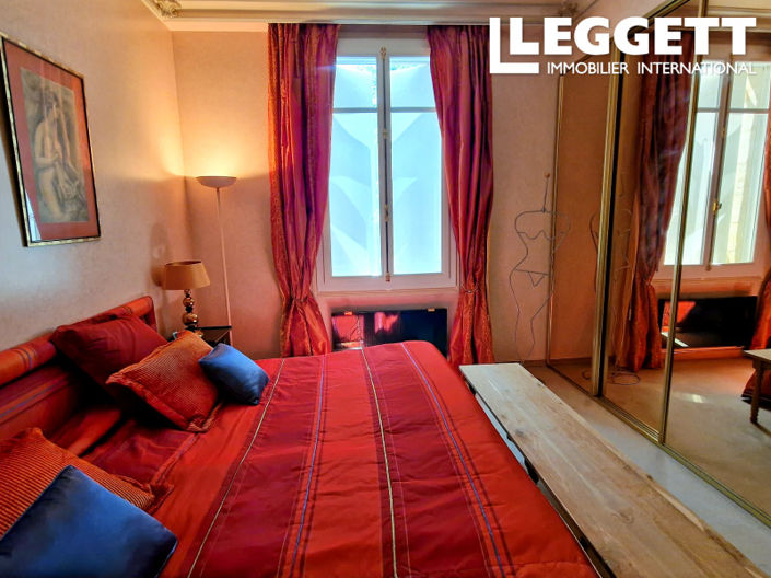 Image No.6-5 Bed House for sale