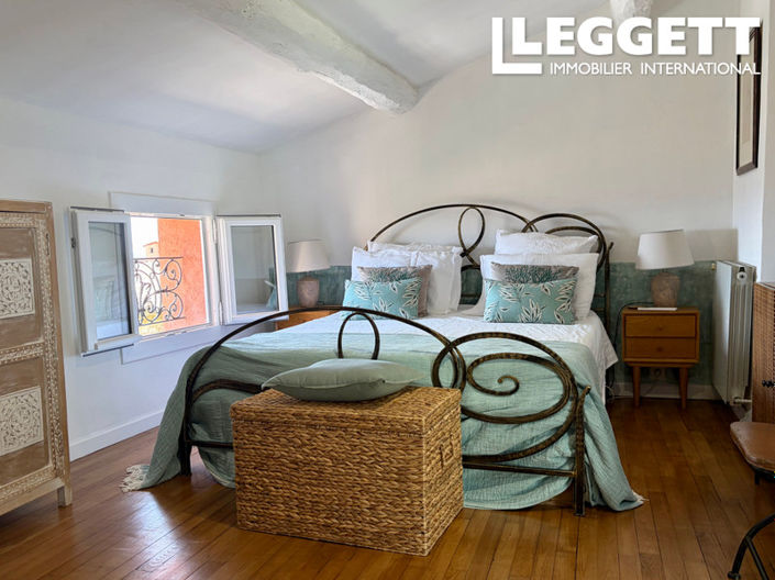 Image No.9-3 Bed House for sale