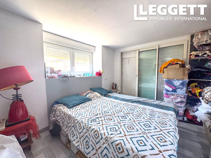 Image No.5-5 Bed House for sale