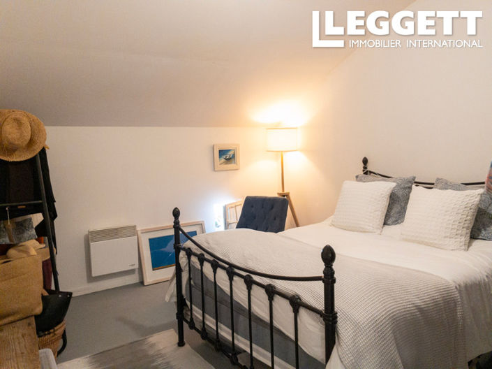 Image No.4-2 Bed House for sale