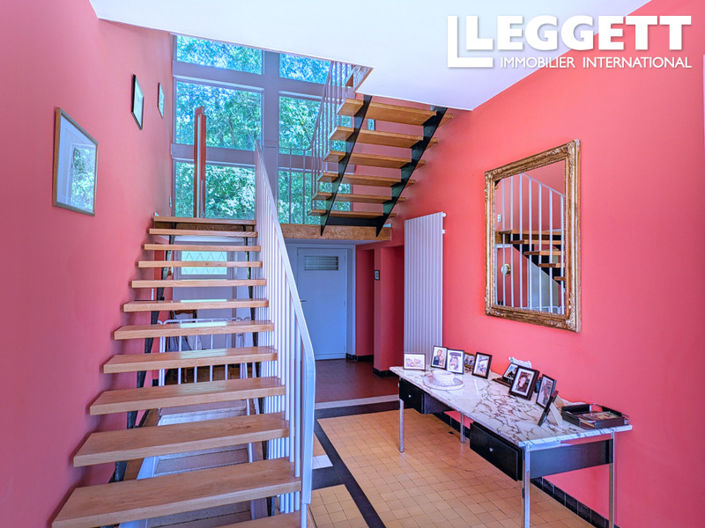 Image No.3-6 Bed House for sale