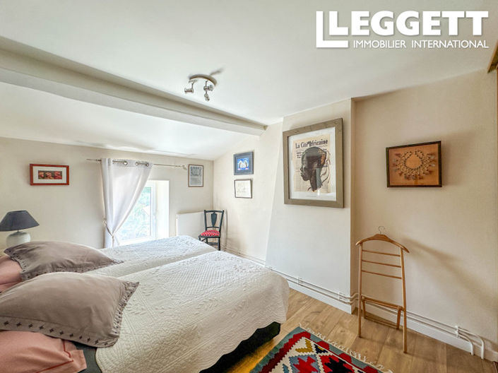 Image No.9-4 Bed House for sale