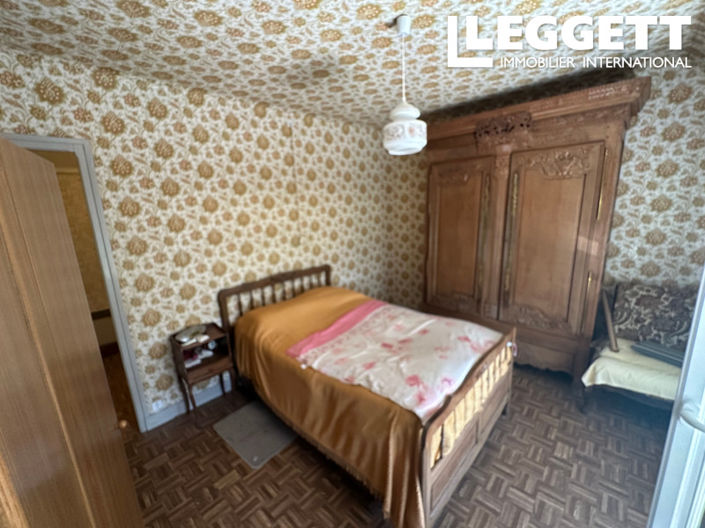 Image No.5-4 Bed House for sale