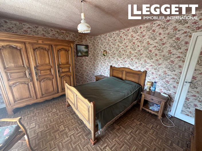 Image No.6-4 Bed House for sale