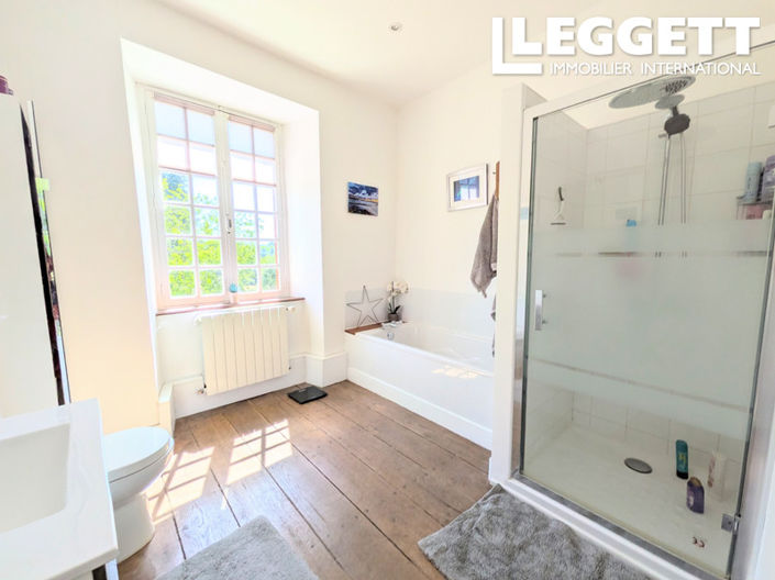 Image No.8-3 Bed House for sale