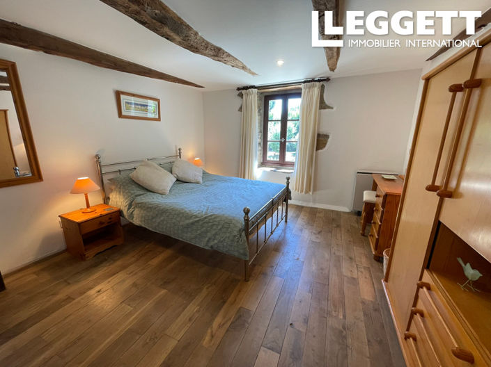 Image No.9-7 Bed House for sale