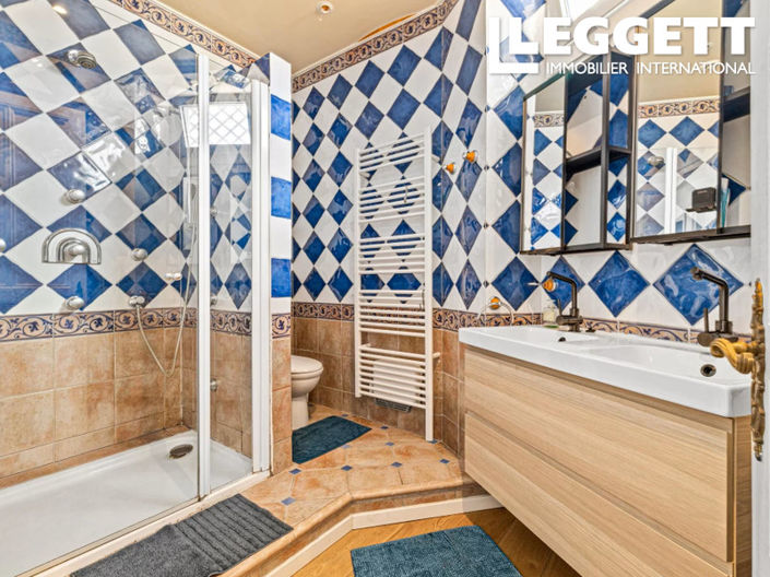 Image No.8-3 Bed Apartment for sale