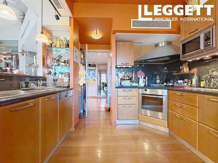 Image No.8-2 Bed Apartment for sale