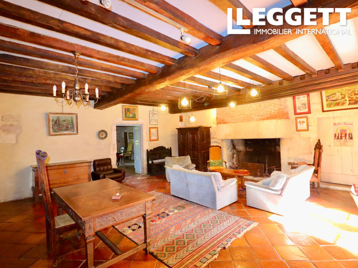 Image No.2-Châteaux de 6 chambres à vendre à Charente