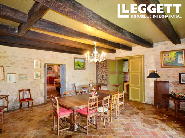 Image No.4-Châteaux de 6 chambres à vendre à Charente