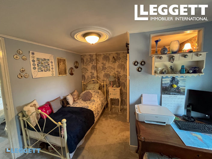 Image No.6-4 Bed House for sale
