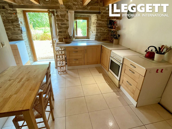 Image No.6-2 Bed House for sale